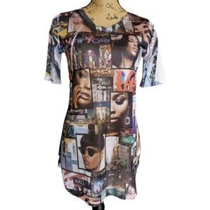 Women's New York Graphic Top Medium  Chic V-neck Urban Jersey NWOT